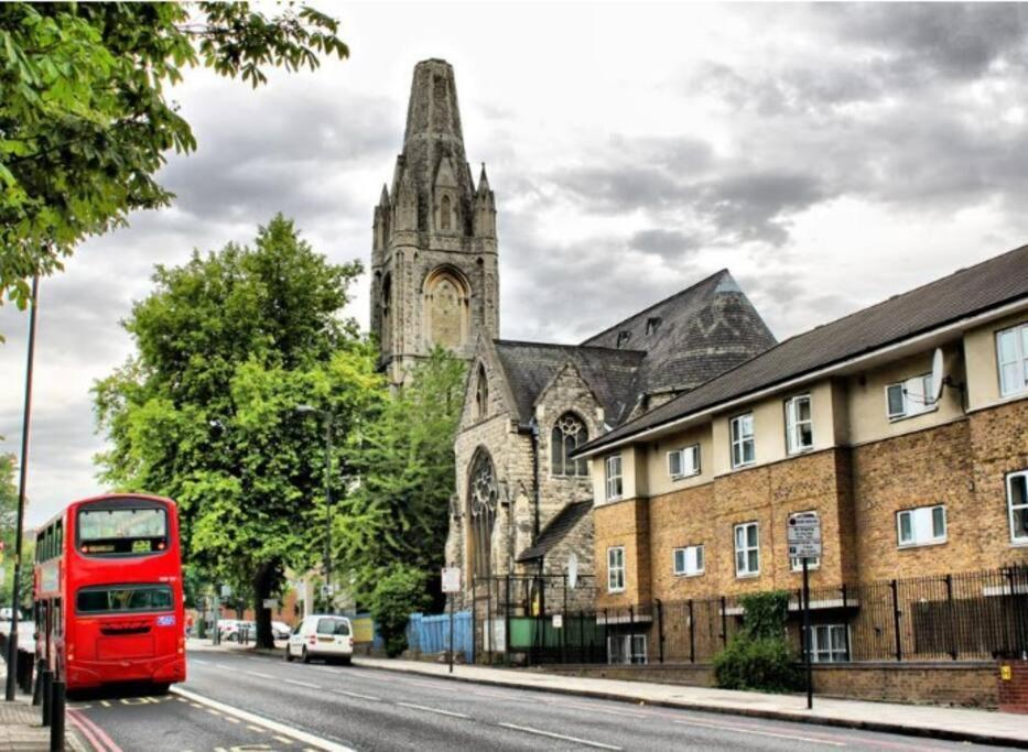 Functional Budget Stay With Wi-Fi And Laundry Facilities Near Tube Station London Ngoại thất bức ảnh