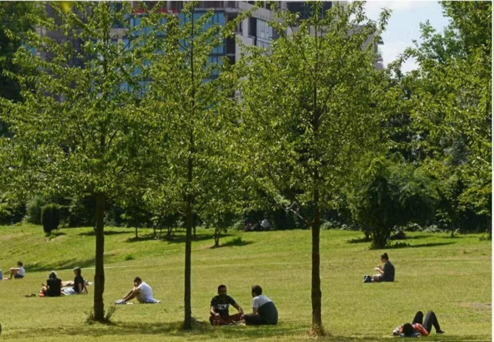 Functional Budget Stay With Wi-Fi And Laundry Facilities Near Tube Station London Ngoại thất bức ảnh